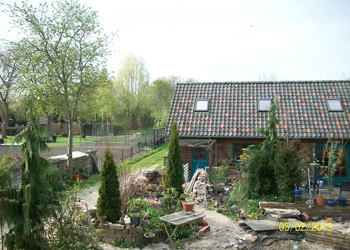 Bij De Boomgaard Bed and breakfast 3*